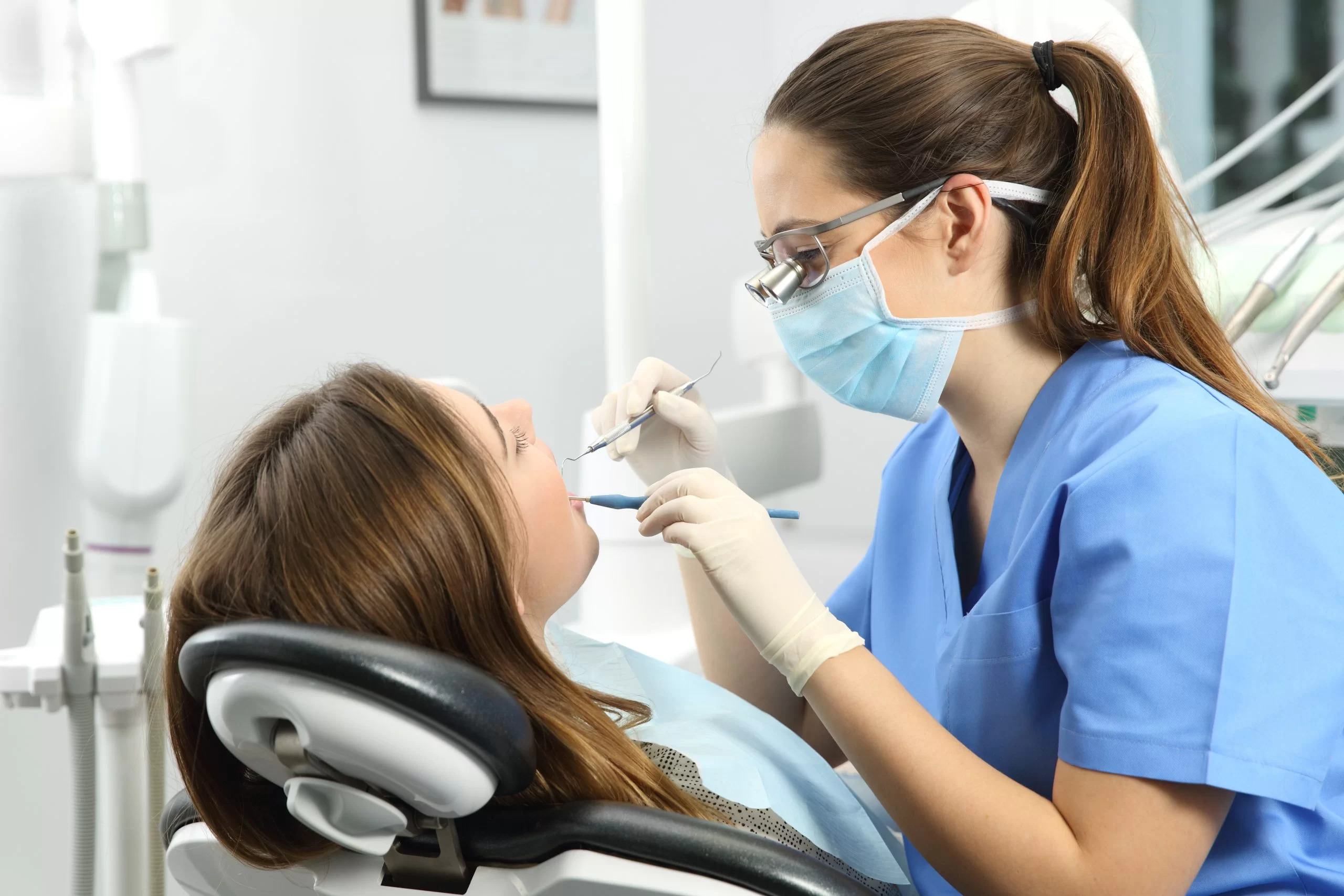 Tật đẩy lưỡi: Nguyên nhân, tác hại và cách khắc phục